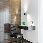 F-apartments - Center With Fireplace, Contactless