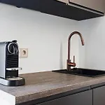 F-apartments - Center With Fireplace, Contactless Apartman