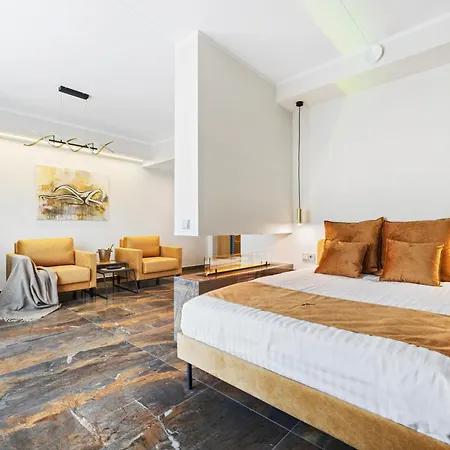 F-apartments - Center With Fireplace, Contactless Apartment Tartu