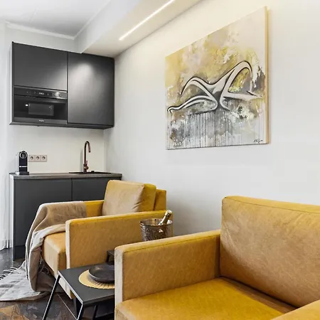 F-apartments - Center With Fireplace, Contactless