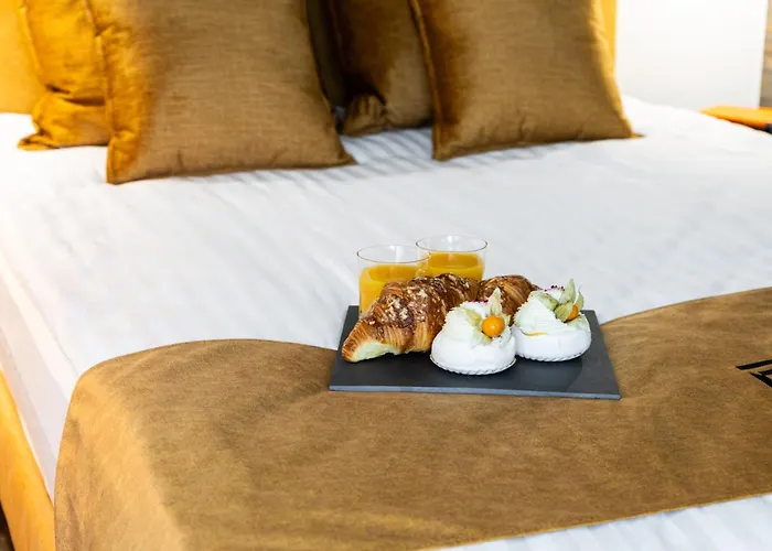 F-apartments - Center With Fireplace, Contactless